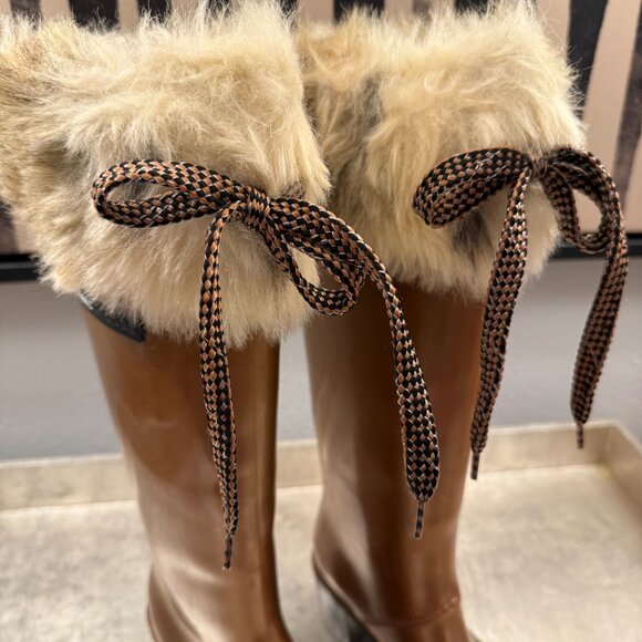 Marc Jacobs | Knee-High Rubber Boot w/ Fur Trim and Laces | Size 7/7.5 - Picture 2 of 16